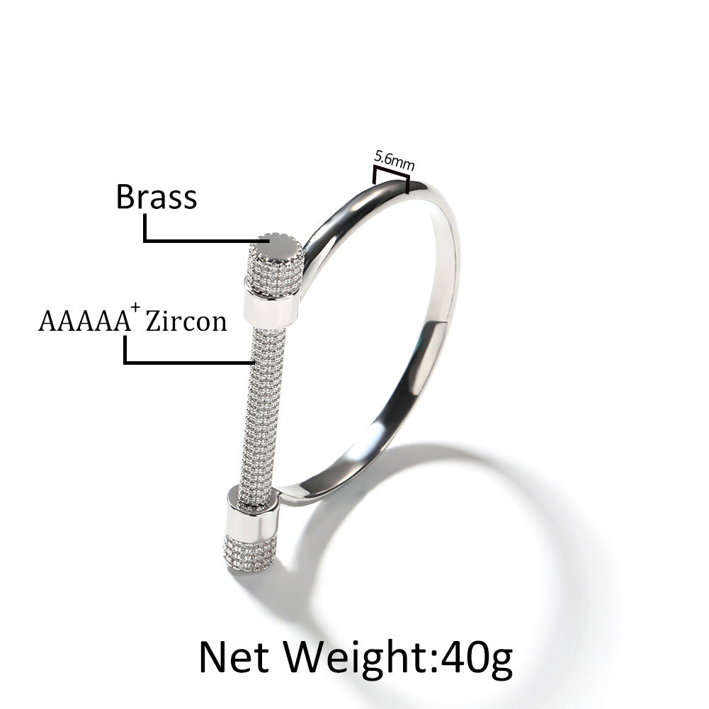 Horseshoe-shaped bracelets inlaid with zircon and diamonds